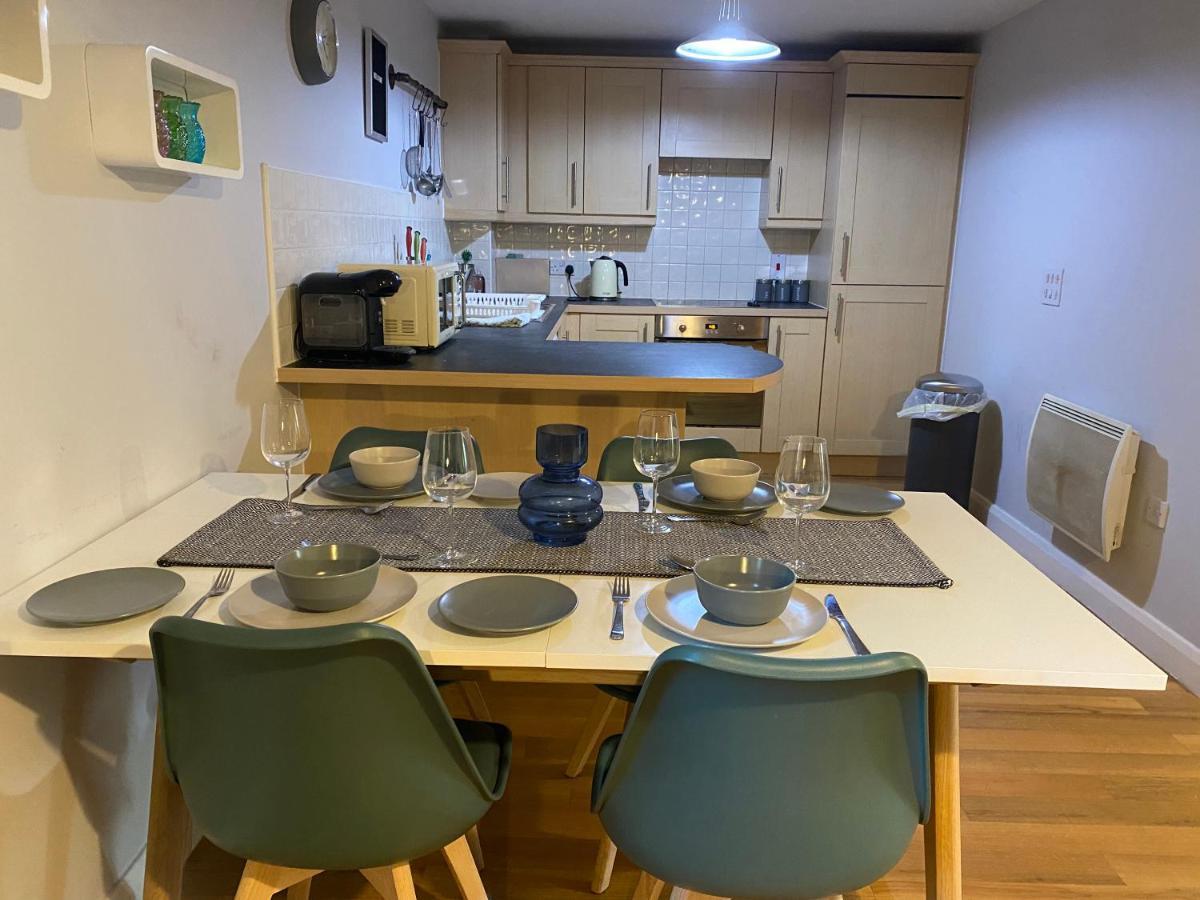 Lime Tree Apartment โคเวนทรี ภายนอก รูปภาพ